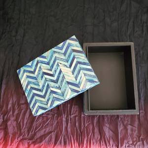Caja de Joyería Artesanal Decorativa, Caja de Almacenamiento para el Hogar, Decoración de Mesa, Caja de Joyería de Madera con Patrón Chevron Azul Moderno, Caja Rectangular - Product Image 5