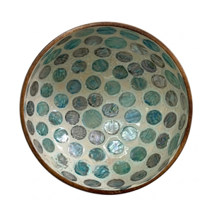 Bol en coquille de noix de coco avec texture sculptée artistiquement, design éco-responsable, finition lisse et polie pour cuisines - Product Image 2
