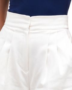 Conjunto de Ropa de Verano para Mujer, Top Sin Mangas Azul Marino con Pantalones Cortos Blancos de Cintura Alta, Estilo Casual para Playa y Vacaciones - Product Image 5