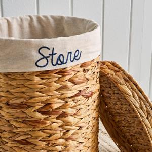 ตะกร้าผักตบชวาทรงกลมบุผ้าพร้อมฝาปิด ตะกร้าเก็บของทำมือ ขายส่ง เป็นมิตรกับสิ่งแวดล้อม ผลิตในเวียดนาม - Product Image 3