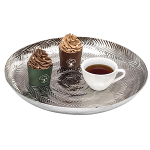 Plato Decorativo de Metal Plateado de Diseño Moderno y Lujoso para Mesa de Comedor y Centro de Mesa, Hecho en India a Precio de Mayoreo - Product Image 1