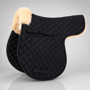 Tapis de selle pour cheval en fourrure respirante, faible MOQ, conçus sur mesure pour le dressage, le saut d'obstacles, l'entraînement et la compétition équestre - Product Image 1