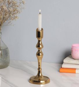 Support de bougie artisanal en fer antique, durable et rustique, pour la décoration de la maison, du jardin, des mariages et des événements. - Product Image 1