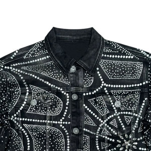 Veste en jean noire pour homme avec motif géométrique à sequins, col rabattu, style streetwear, coupe classique, imperméable et coupe-vent - Product Image 3