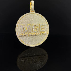 Colgante Personalizado de Hip Hop con Diamantes de Imitación, Chapado en Oro, Estilo Ice Hustle - Product Image 1