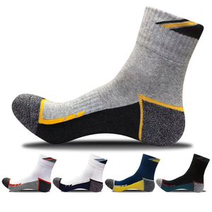 Calcetines Deportivos de Invierno Unisex Personalizados para Jóvenes, Calcetines Deportivos Transpirables y Antideslizantes - Product Image 2