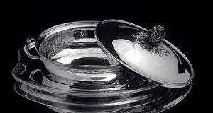 Casserole classique en acier inoxydable à double paroi |   Durable et garde les aliments au chaud plus longtemps avec un look élégant - Product Image 6