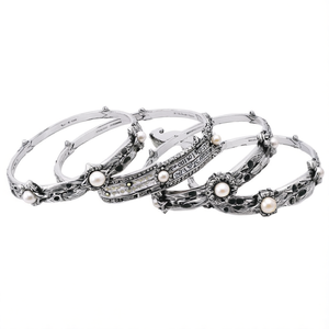 Ensemble de bracelets ouvrables en pierre Pota traditionnelle - Bracelets ethniques en acier inoxydable avec accents de perles - Product Image 2