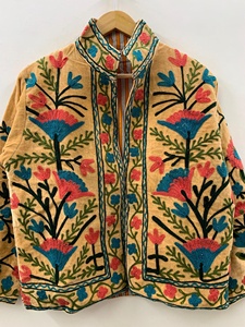 Top Product Wholesale Suzani Embroidered Velvet <b>Jacket</b> Women <b>Short</b> Winter Coat Button Bohemian Bomber <b>Jacket</b> Factory Price - Product Image 2