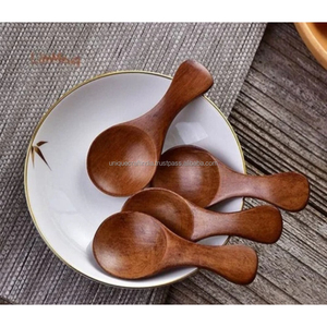 Cuchara para servir profunda de madera de acacia GrainGlow | Cucharón de madera natural para cocinar, revolver y elementos esenciales de cocina de estilo rústico - Product Image 3