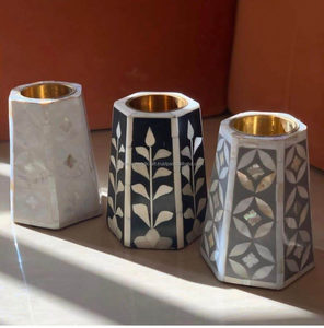 Quemador de incienso Medkhana Bakhoor de clase alta, quemador Mubkahar de madera y semillas hecho a mano con incrustaciones de hueso de incienso Oud - Product Image 2