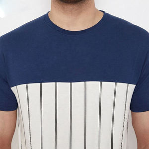 T-shirts personnalisés Pakistan, impression sérigraphique du logo sur le devant, coupe ajustée, respirants, style streetwear, en coton pour hommes. - Product Image 3