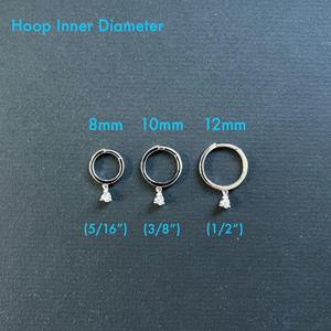 Pendientes de Aro con Diamante Cultivado en Laboratorio de Corte Redondo de 0.20ct en Oro Amarillo Sólido de 14K, Estilo Minimalista, Regalo para Fiesta - Product Image 3