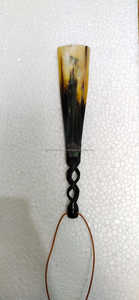 Chausse-pied artisanal de haute qualité en véritable corne de bœuf avec manche rond en corne massif, au meilleur prix - Product Image 2