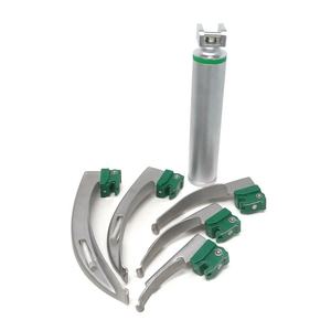 Juego de laringoscopio Reutilizable de acero inoxidable Nuevo juego de 6 Fibra óptica Mac Juego de laringoscopio de alta calidad (luz LED) - Product Image 2