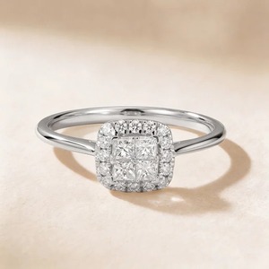 Anillo de Compromiso de Oro Blanco de 9K con Diamante Cultivado en Laboratorio de Corte Princesa de 1.70CT, Halo de Cojín y Racimo, para Mujer, Joyería Fina Personalizada - Product Image 1