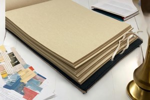 Livre personnalisé en cuir « L'aventure commence » – Album photo et carnet de souvenirs sur mesure pour voyages, mariages, écriture et scrapbooking – Cadeau pour couples - Product Image 6