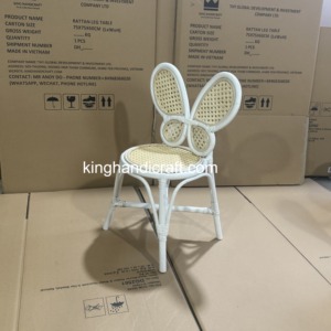 Chaise Enfant en Rotin Tressé Haut de Gamme à Louer pour Mariage, Événement, Anniversaire, Décoration, Accessoire Photo - Product Image 1