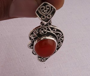 Pendentif en onyx rouge naturel, bijoux en argent sterling 925, pendentif en pierre précieuse rouge vibrante, style vintage, collier ovale en onyx pour femmes - Product Image 5