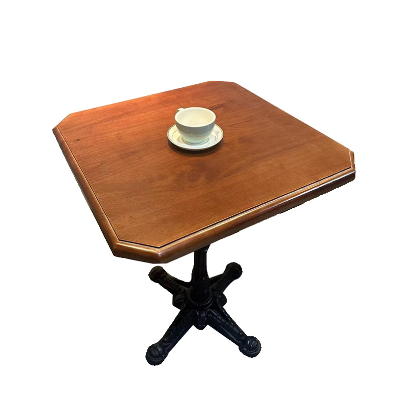 Mesa cuadrada 1