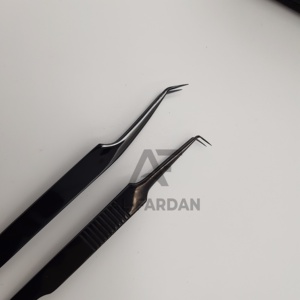 Pinzas de Precisión de Acero Inoxidable con Punta en Ángulo de 45 y 90 Grados, Color Negro Plasma, para Extensión de Pestañas - Product Image 1