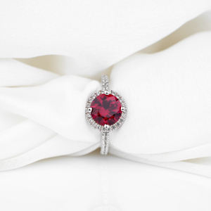 Bague Halo en argent sterling 925 pour femme, sertie d'un rubis rouge taille ronde, bijou de fiançailles, cadeau de joaillerie fine pour elle - Product Image 5