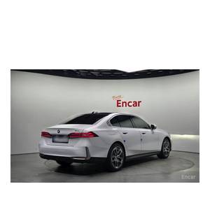 บีเอ็มดับเบิลยู ซีรีส์ 5 รุ่น 520i ปี 2024 ระยะทาง 37,123 กม. เกียร์อัตโนมัติ เบาะหนัง พร้อมกล้องมองหลัง พวงมาลัยซ้าย - Product Image 2