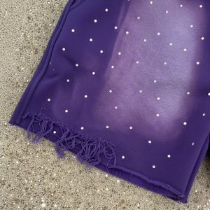 Pantalones Cortos Deportivos Unisex Galaxy con Tachuelas, Cintura con Cordón Ajustable, Estilo Urbano Premium, Color Morado - Product Image 6