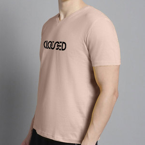 Camiseta Clásica con Cuello en V, Ajuste Cómodo y Tela Resistente para Uso Diario, Camiseta Casual Premium con Cuello en V - Product Image 5