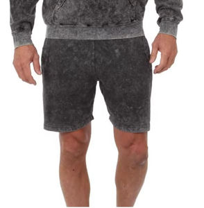 Shorts délavés à l'acide avec un effet vintage doux, tissu respirant et coupe décontractée, parfaits pour un confort élégant toute la journée. - Product Image 4