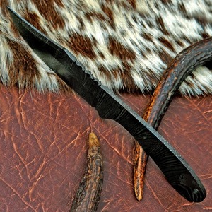 Couteau Bowie à pointe clip en acier Damas, manche pleine longueur, 12,5 pouces - Acier forgé à la main, pour la chasse et le camping, fait à la main par un forgeron - Product Image 6