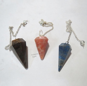 Péndulo de Cristal Natural Multigema Facetado en Forma de Cono para Sanación Reiki y Trabajo Energético de Aameena Agate - Product Image 2