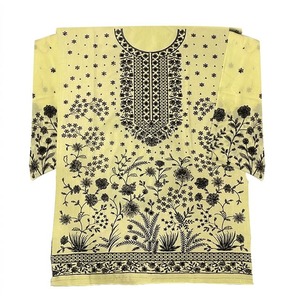 Chemise et dupatta en soie brute non cousue, imprimée et brodée à motifs floraux - Style anglais, coupe ample, taille naturelle - Product Image 4