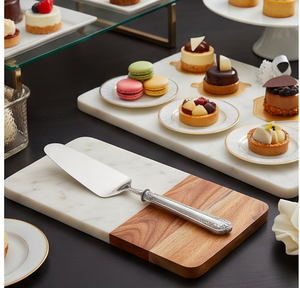 Couteau à gâteau élégant de style royal en argent, outil de découpe de gâteau durable, idéal pour une utilisation quotidienne, la pâtisserie et les repas à la maison - Product Image 5