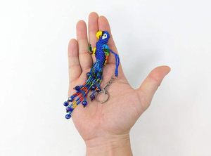 Colibris en perles faits à la main, oiseaux colorés magnifiques, amulette porte-bonheur, joie, amour et chance! - Product Image 5