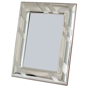 Cadre photo plaqué argent gaufré – Cadeau de bureau haut de gamme – Cadre photo élégant pour affichage portrait sur bureau - Product Image 2