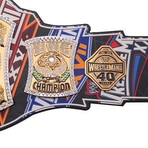 Cinturón de Campeonato Réplica de los 40 Años de WrestleMania de Spinner - Product Image 4