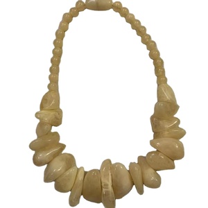 สร้อยคอเรซิ่นประดับลูกปัดสีโรสโกลด์ทันสมัยจากอินเดีย ชุบโรเดียม พร้อมตัวล็อคแบบเกลียว ปรับแต่งได้สำหรับงานแต่งงาน งานปาร์ตี้ และงานหมั้น - Product Image 1