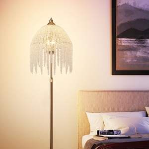 Elegante Lámpara de Pie de Cristal de 3 Luces, Diseño Vintage de Cascada, Cuentas en Cascada, Base con Textura de Mármol para Sala de Estar u Oficina - Product Image 4