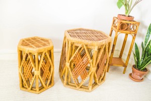 Taburete de ratán tejido a mano, perfecto para sentarse y decorar el hogar en interiores modernos. Venta al por mayor desde India. - Product Image 4