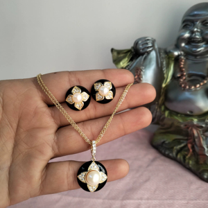 Conjunto de Colgantes de Perlas de Agua Dulce Chapadas en Oro, Fabricante Mayorista - Product Image 1