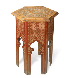Table d'appoint octogonale en bois avec incrustation de nacre marocaine, design géométrique complexe et pieds amovibles - Product Image 2