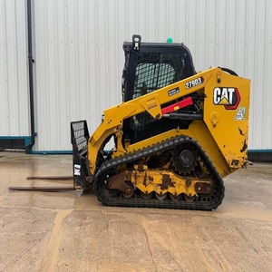 Chargeuse sur pneus CAT 239D3 d'occasion à vendre |   Moteur diesel puissant |   Mini-chargeuse de chantier avec godet et commandes - Product Image 4