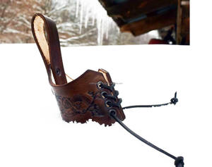 Corne à boire viking polie à la main avec support en cuir de buffle, motif animal religieux, cadeau de mariage européen, vente en gros, Inde - Product Image 3