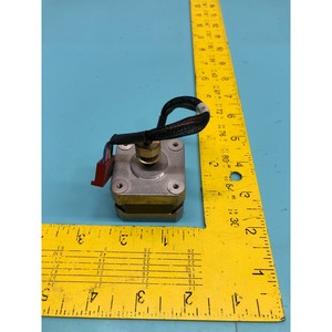 มอเตอร์สเต็ปเปอร์ VEXTA รุ่น PX243-01AA-C4, PX24301AAC4 - อุปกรณ์และอะไหล่เซมิคอนดักเตอร์ระดับโลกที่เชื่อถือได้ - Product Image 1