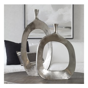 Dernier design de vases à fleurs en aluminium de forme unique très vendus pour la décoration intérieure, nouveauté, vase moderne à fleurs au poteau - Product Image 1