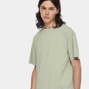 เสื้อยืดโอเวอร์ไซส์แฟชั่นใหม่ น้ำหนักเบา ออกแบบเองได้ เสื้อผ้าระบายอากาศ แขนสั้น เสื้อยืดโอเวอร์ไซส์ผู้ชาย สวมใส่สบายๆ ในฤดูร้อน - Product Image 3