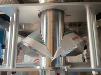 Machine d'emballage VFFS pour céréales granulaires multifonctions 250g 500g pour snacks, remplissage, pesée automatique, pois verts sautés