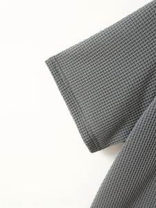 Camiseta de Hombre Transpirable de Algodón/Bambú de Punto Sólido con Manga Corta, Duradera, de Secado Rápido, Moda Sostenible en Tendencia - Product Image 3