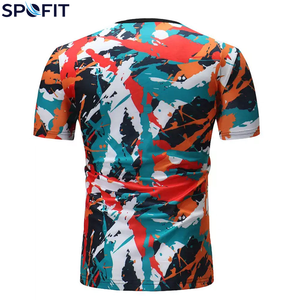 เสื้อยืดพิมพ์ลายกราฟิกแบบซับลิเมชั่นสำหรับผู้ชาย แห้งเร็ว ไซส์ใหญ่ ทรงเข้ารูป ผ้าระบายอากาศดี MOQ ต่ำ เสื้อกีฬา - Product Image 2